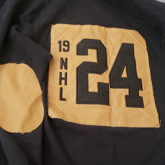 Bruins jersey pullover sz s small - Picture 8 of 8